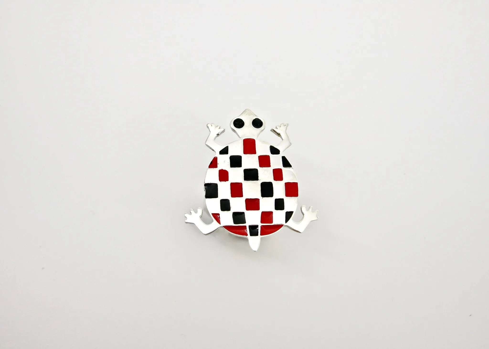 Arresting 'kurma' tortoise statement ring