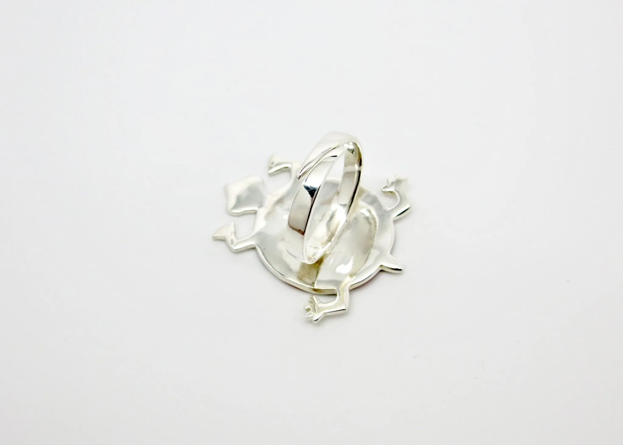 Arresting 'kurma' tortoise statement ring