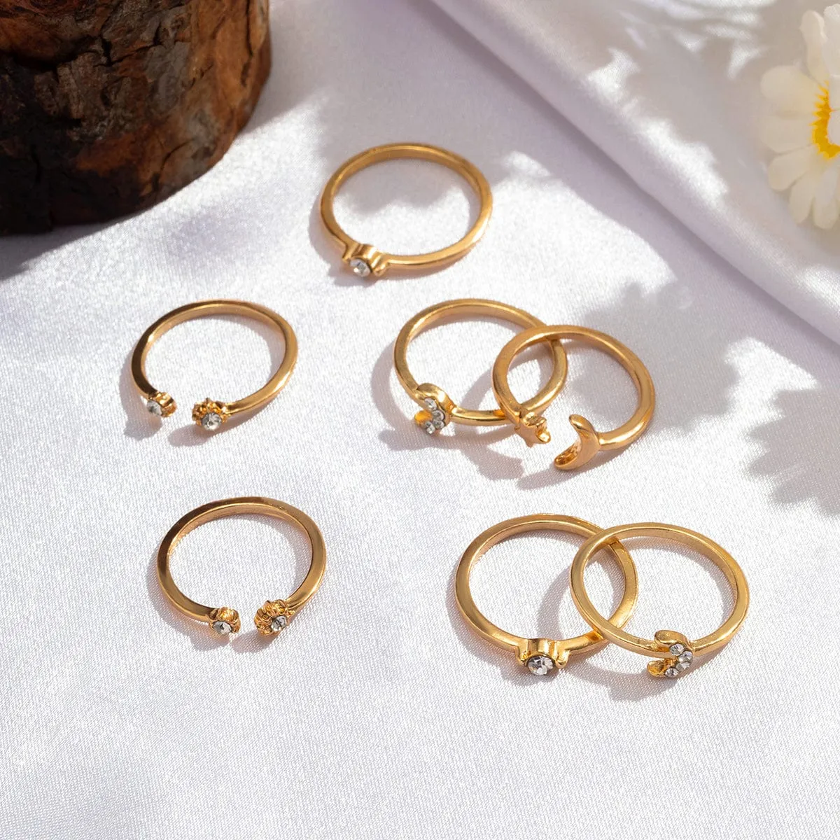 Chic 7 Pieces Moon Star Rings Set
