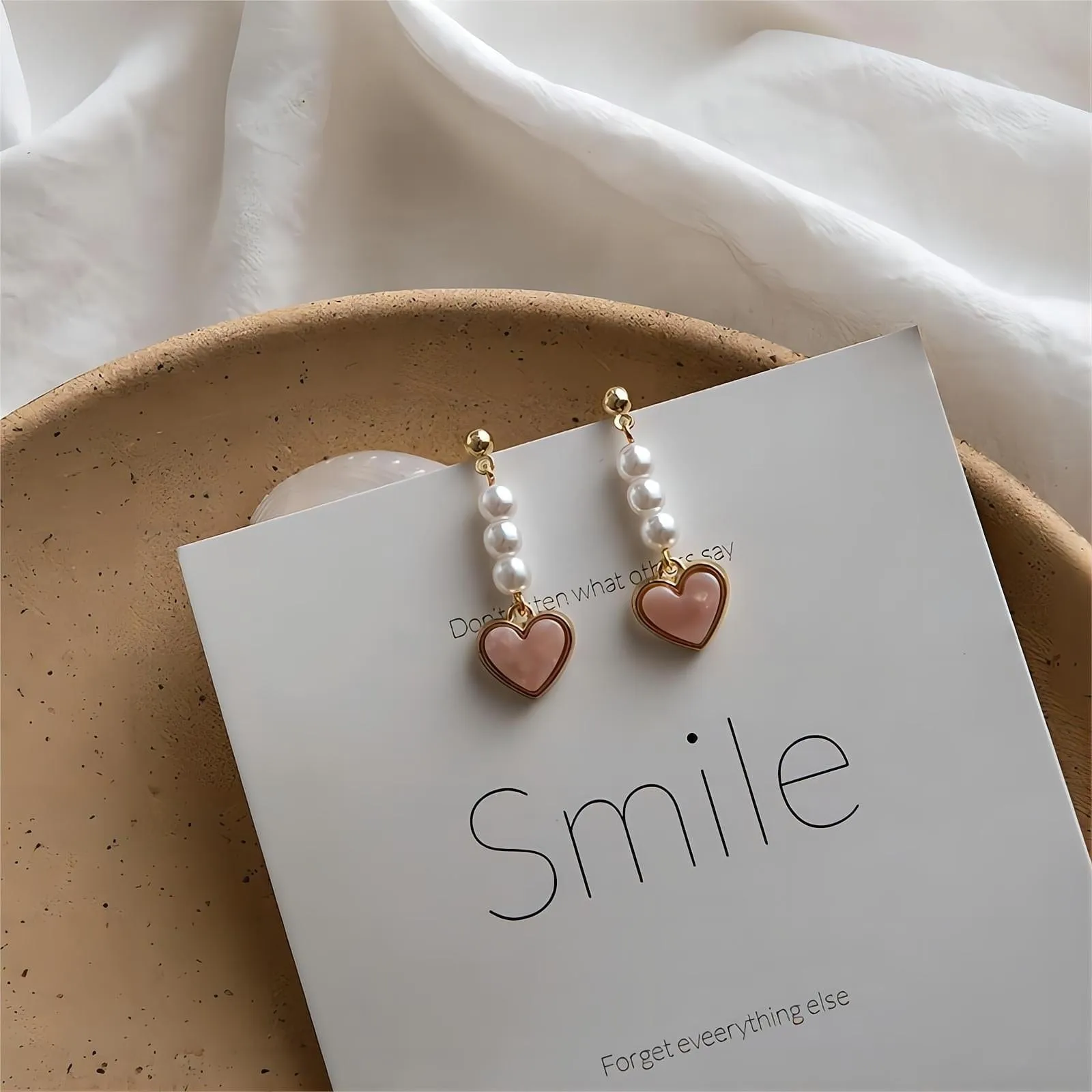 Chic Pearl Heart Dangle Earrings