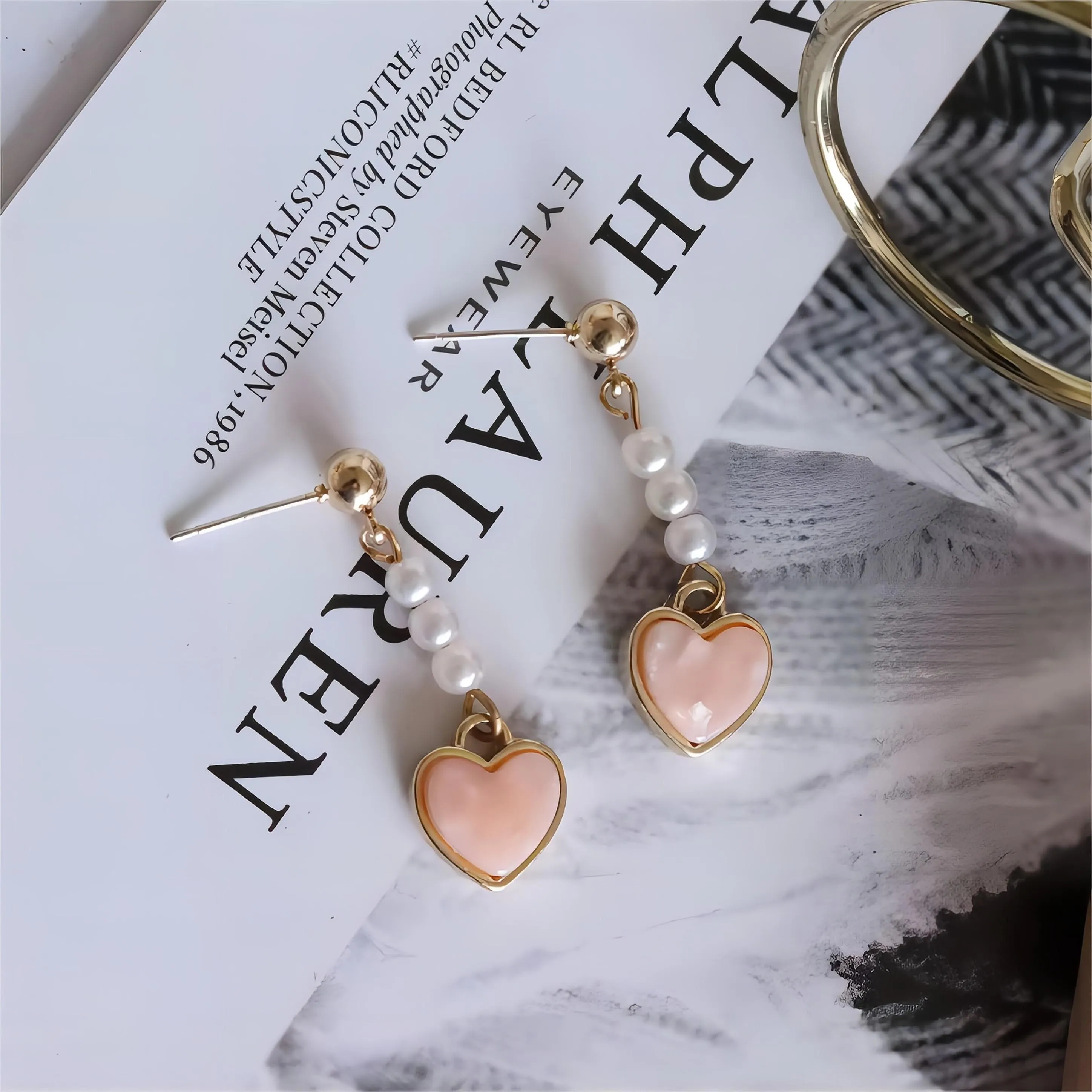 Chic Pearl Heart Dangle Earrings