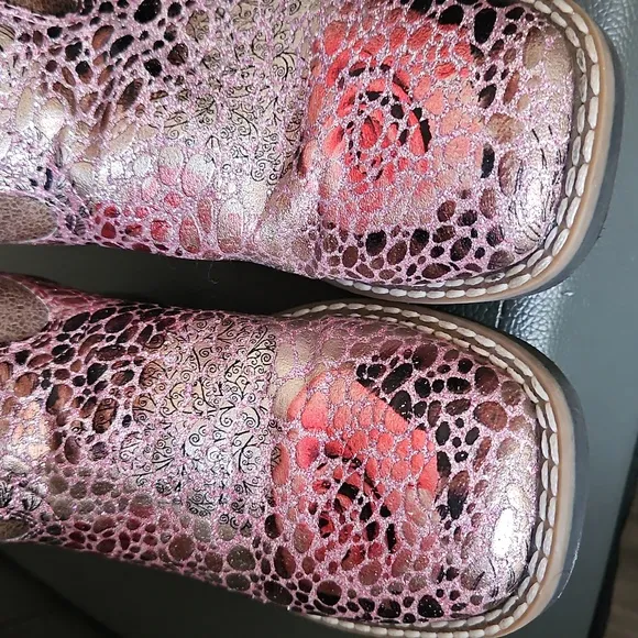 Chic Western Glitter Rose Country Boots-Sz 12 Kids. LIKE NEW