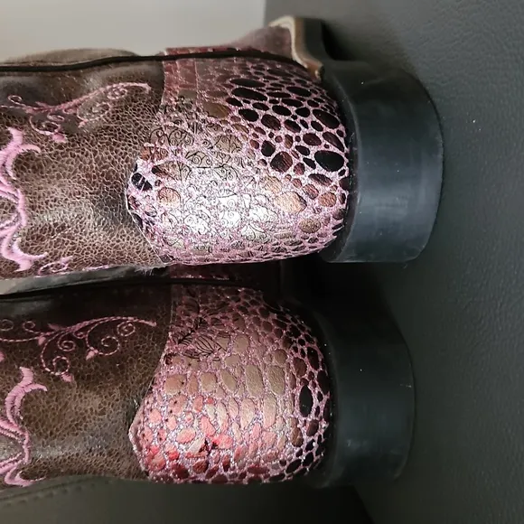 Chic Western Glitter Rose Country Boots-Sz 12 Kids. LIKE NEW