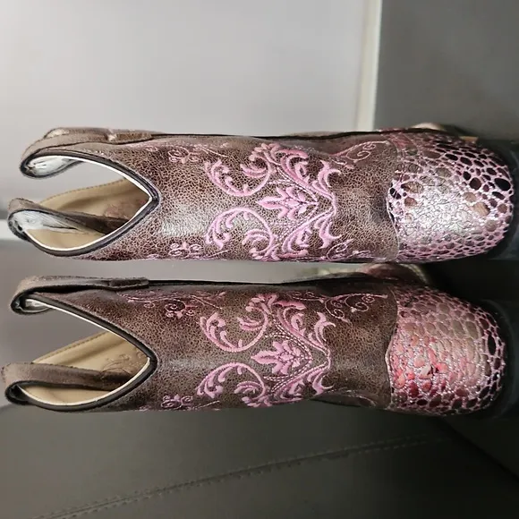 Chic Western Glitter Rose Country Boots-Sz 12 Kids. LIKE NEW
