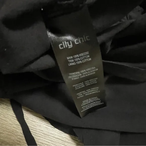 City Chic Crochet Detail MaxiDress Black Sleeveless Sz XS/14.