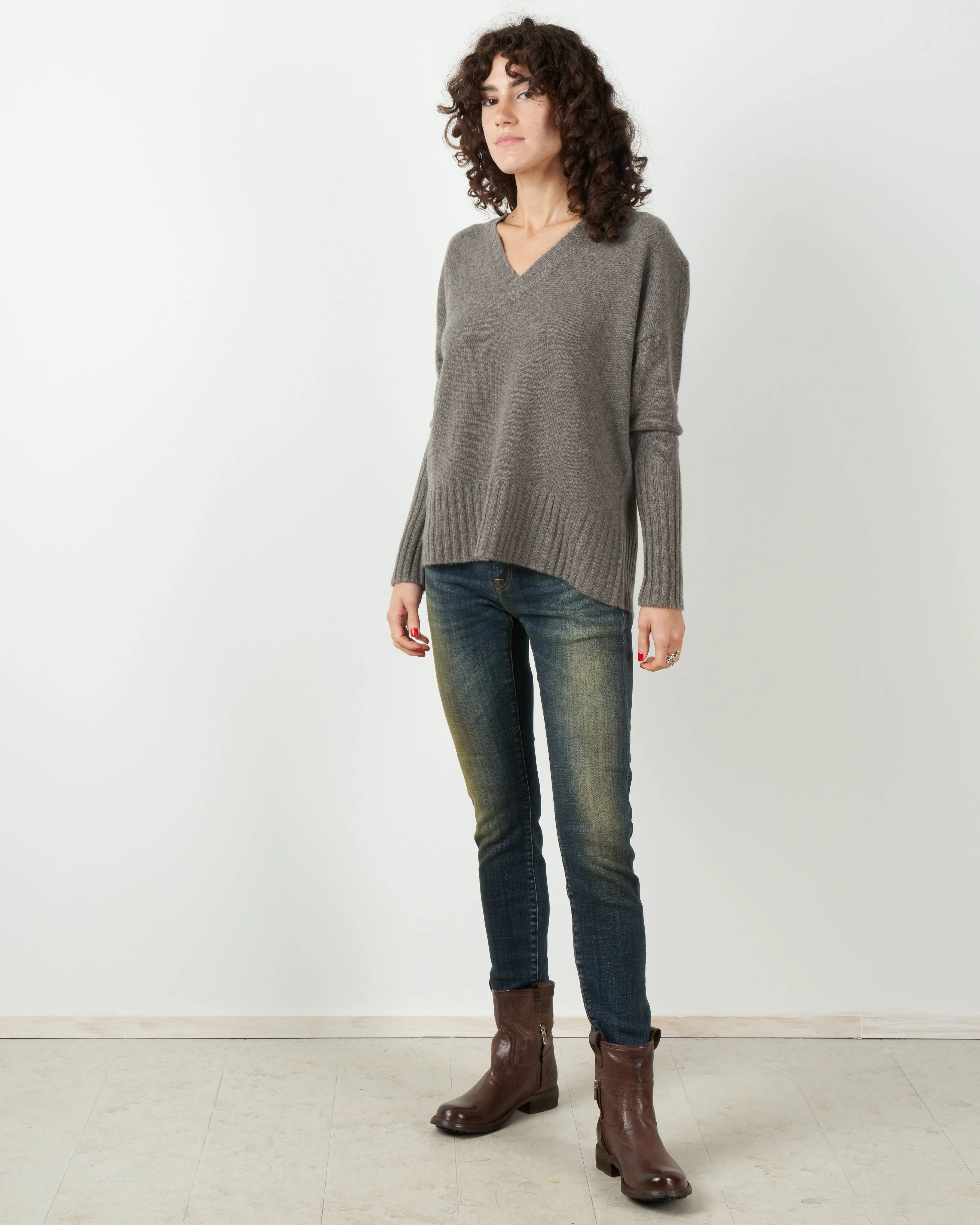 ella v-neck cashmere sweater - otter
