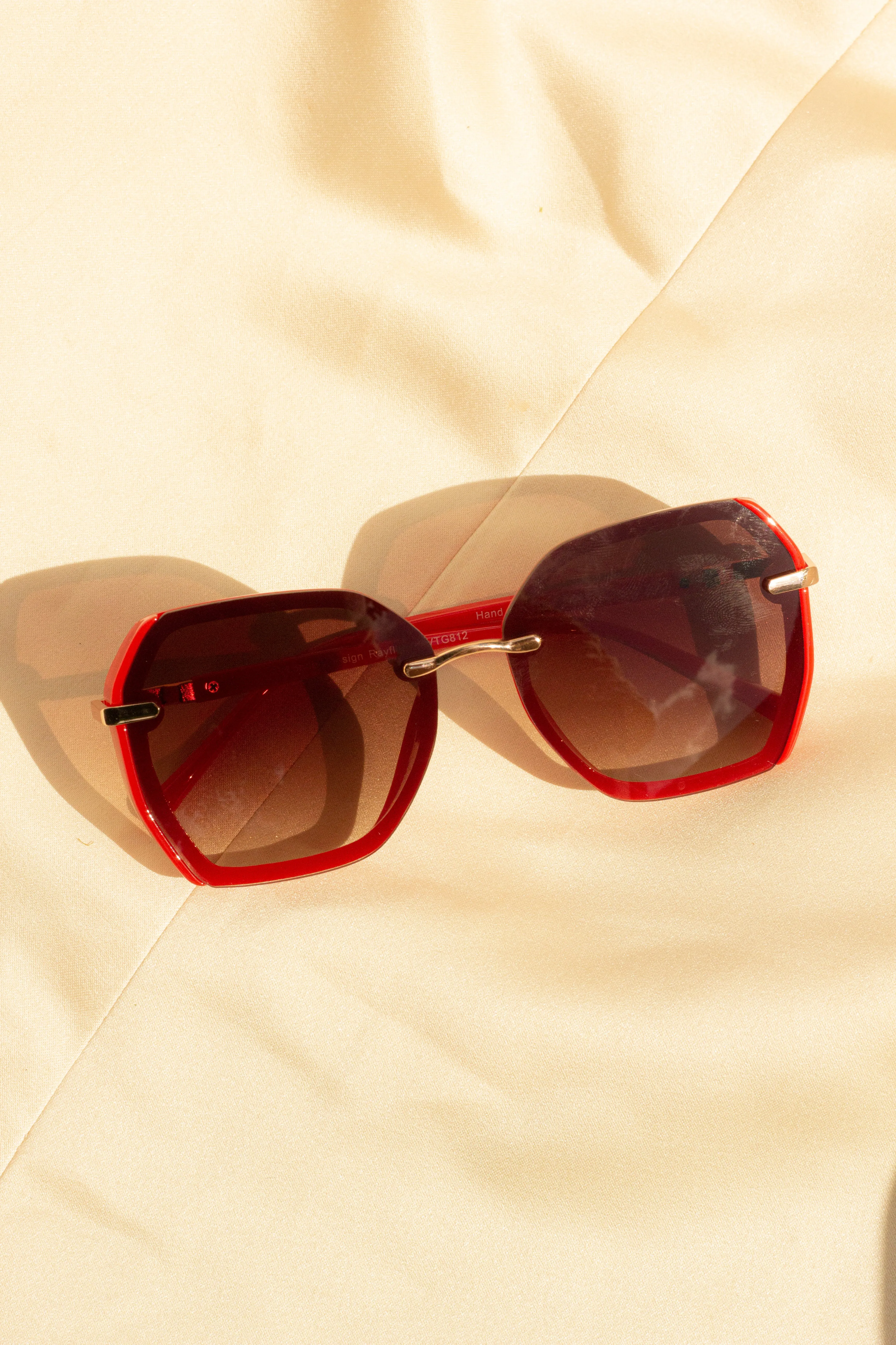 Hexagonal Front Lens Sunglasses