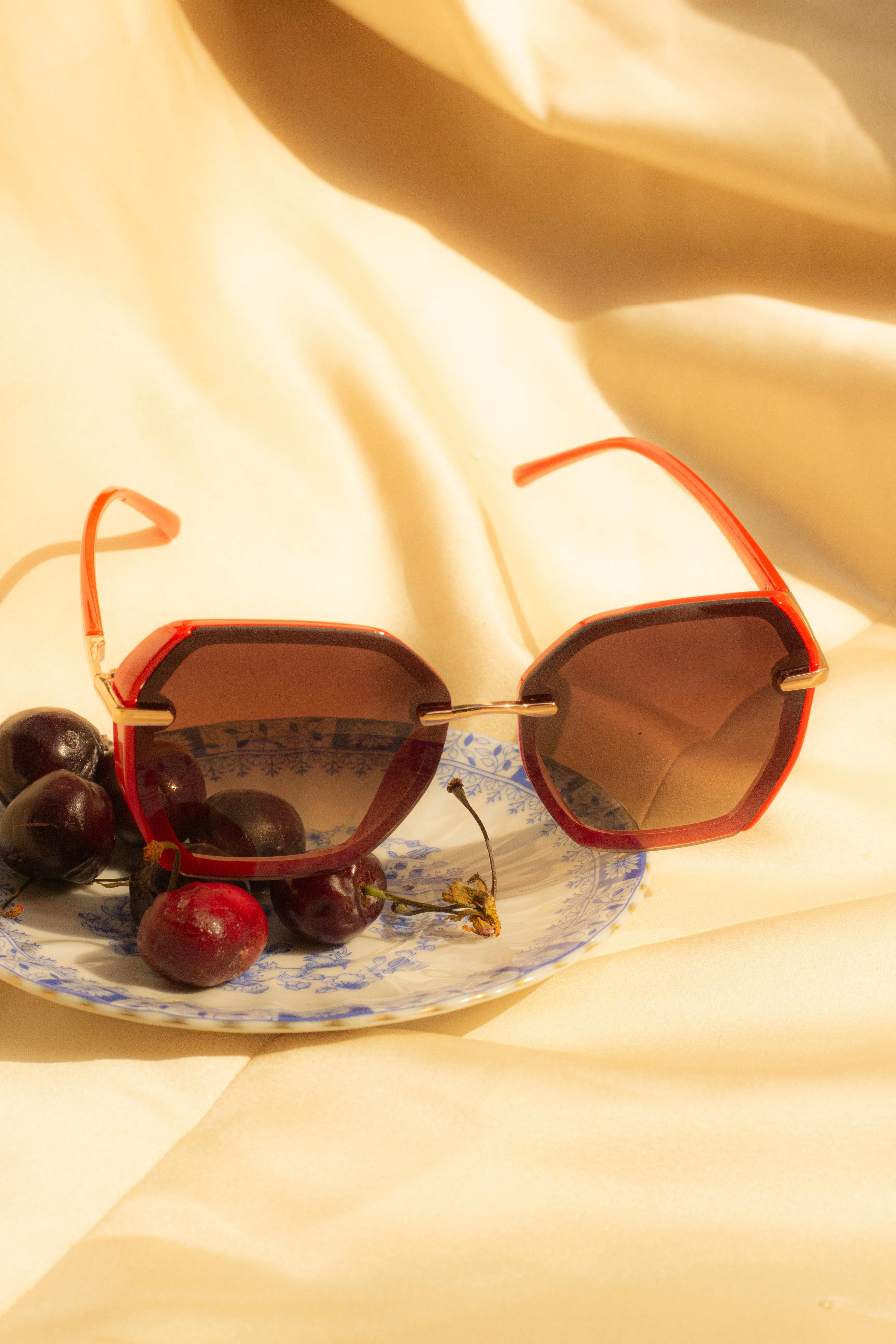 Hexagonal Front Lens Sunglasses