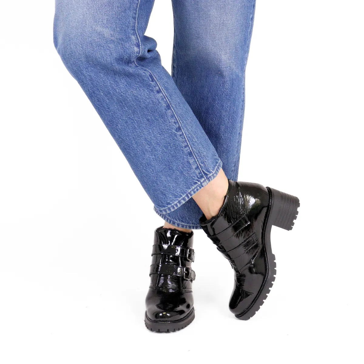 Issey Black