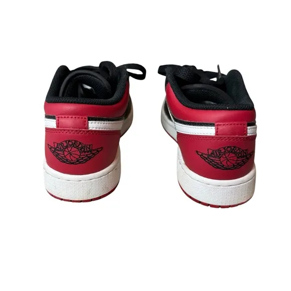 Jordan 1 Low Alternate Bred Toe