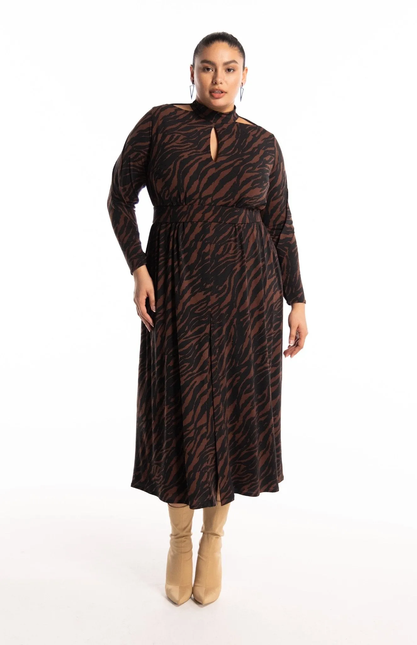 Kriti Cocoa | Modern Chic: Draped Knit Dress