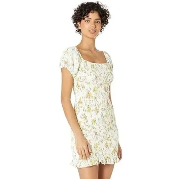 Lost   Wander Big Escape Floral Minidress Smocked Short Puff Sleeve
