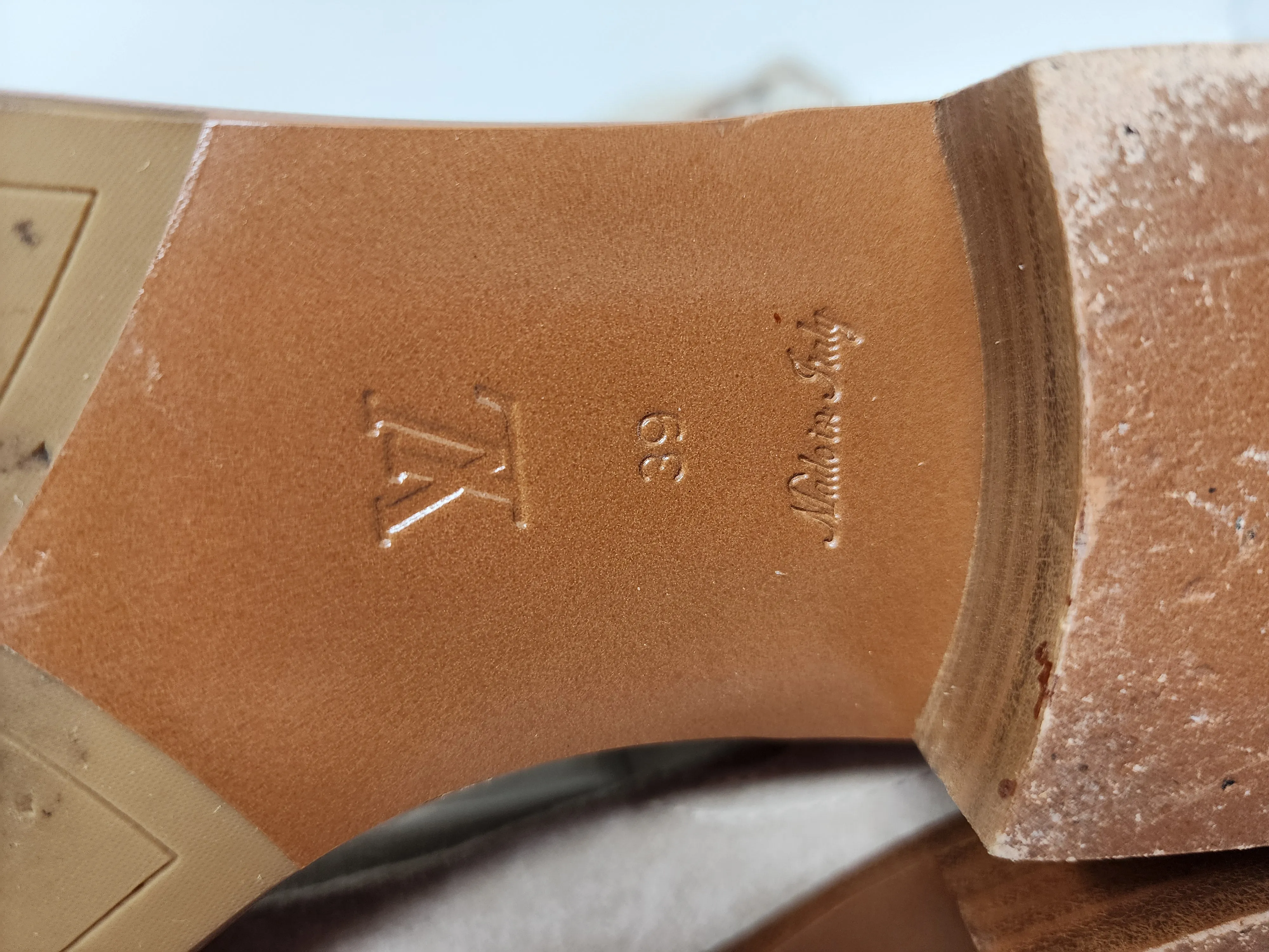 LOUIS VUITTON BEIGE SUEDE CRISS CROSS BUCKLE BOOTS - 39