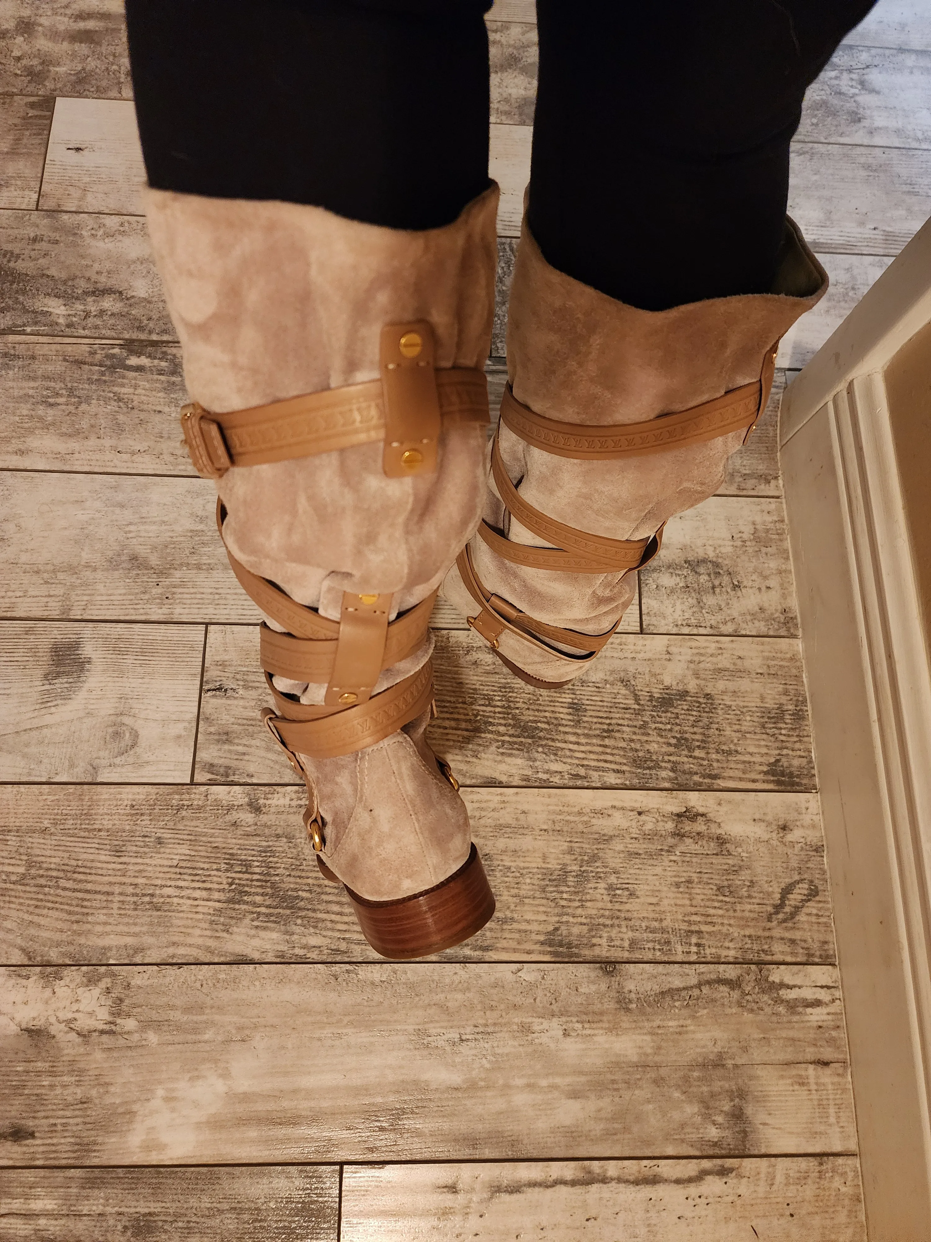 LOUIS VUITTON BEIGE SUEDE CRISS CROSS BUCKLE BOOTS - 39