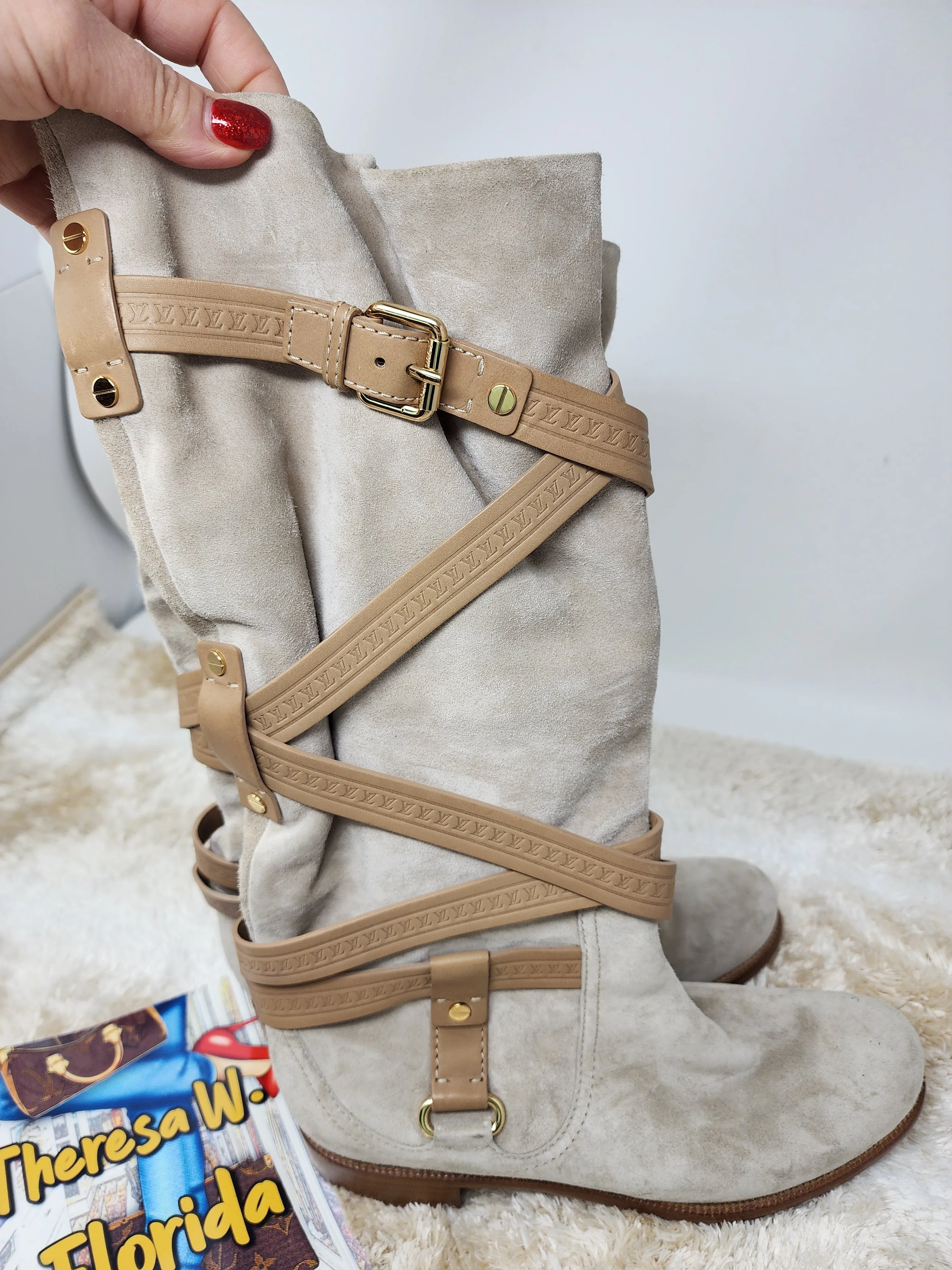 LOUIS VUITTON BEIGE SUEDE CRISS CROSS BUCKLE BOOTS - 39