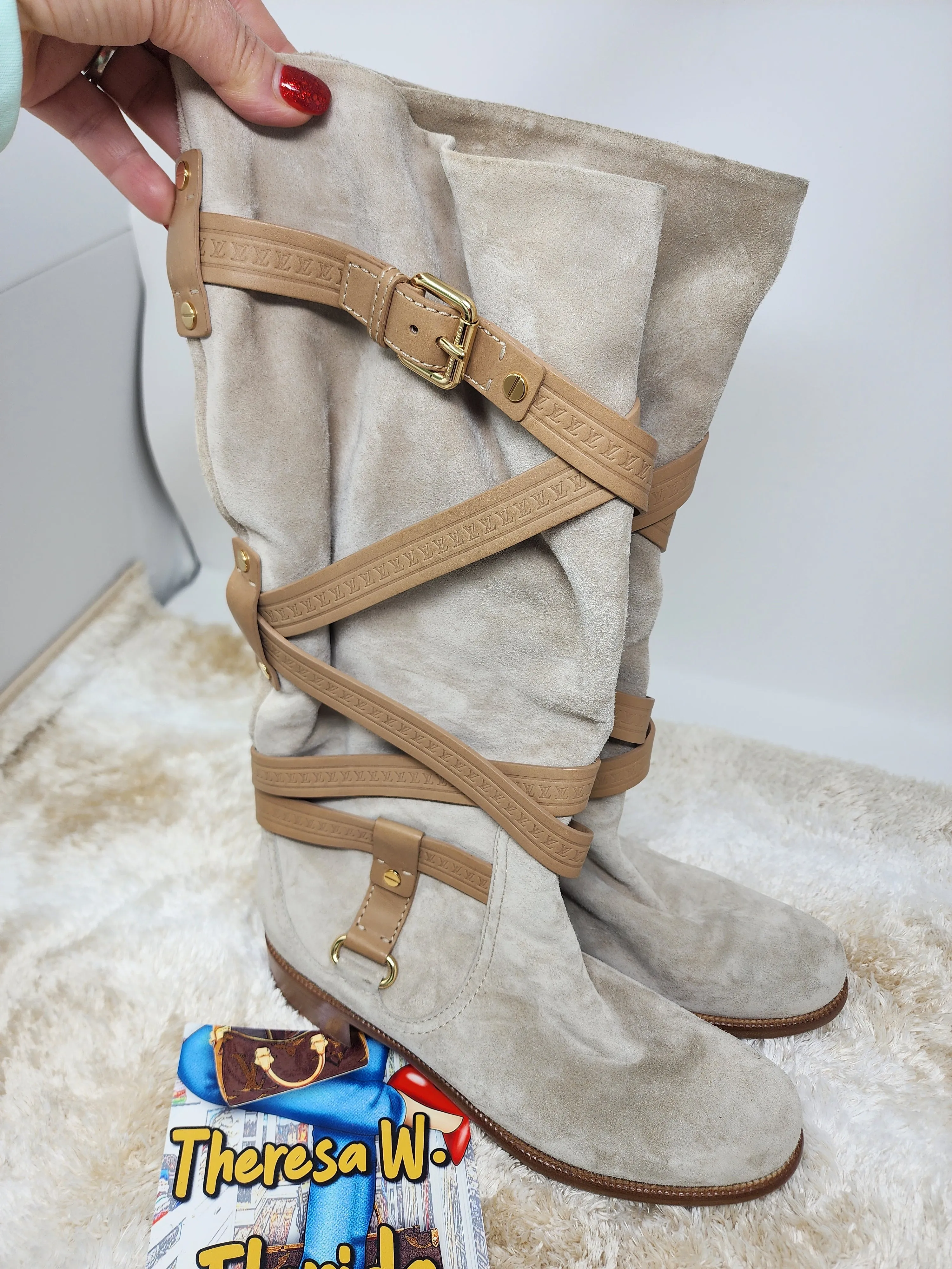 LOUIS VUITTON BEIGE SUEDE CRISS CROSS BUCKLE BOOTS - 39