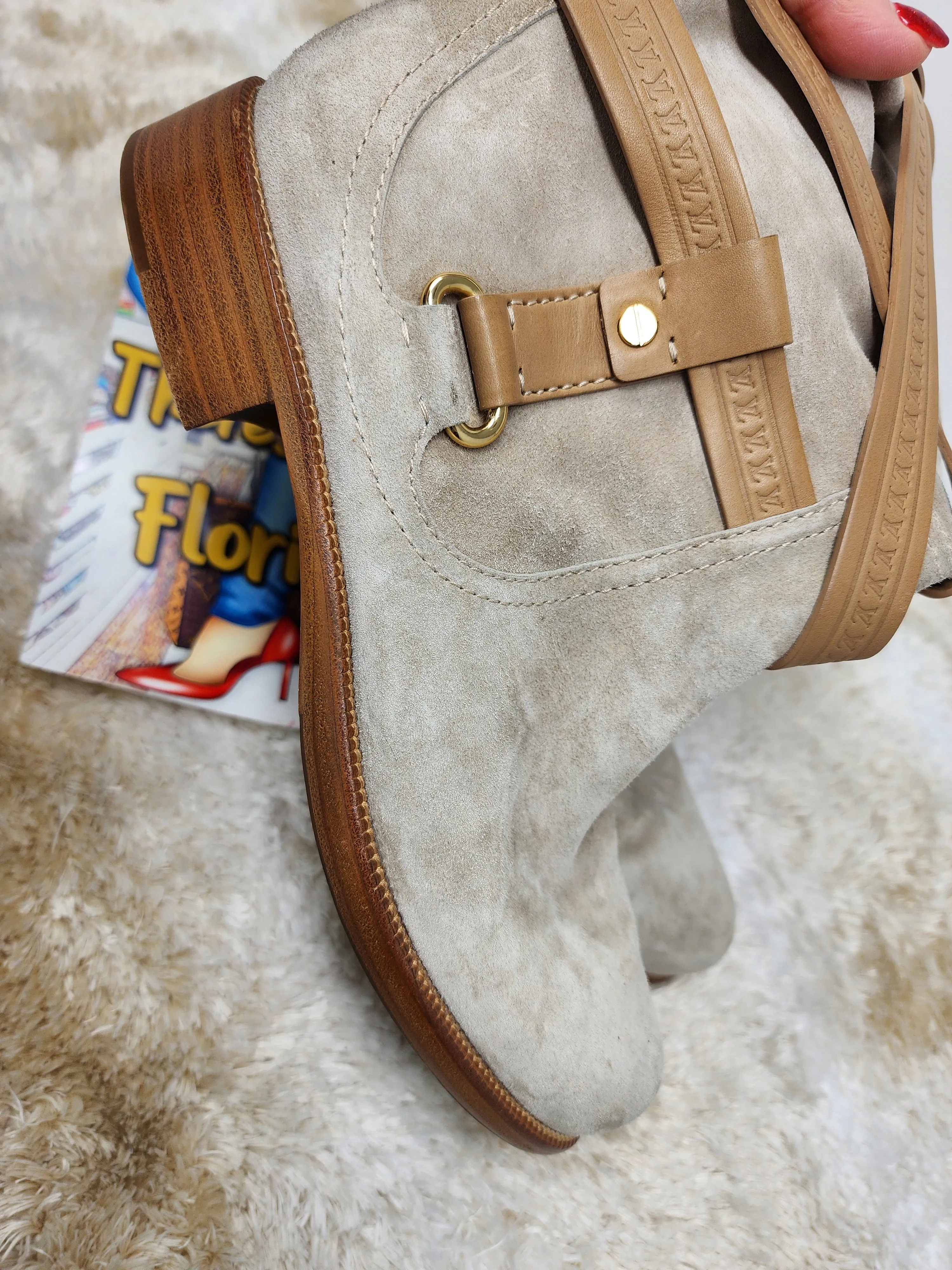 LOUIS VUITTON BEIGE SUEDE CRISS CROSS BUCKLE BOOTS - 39
