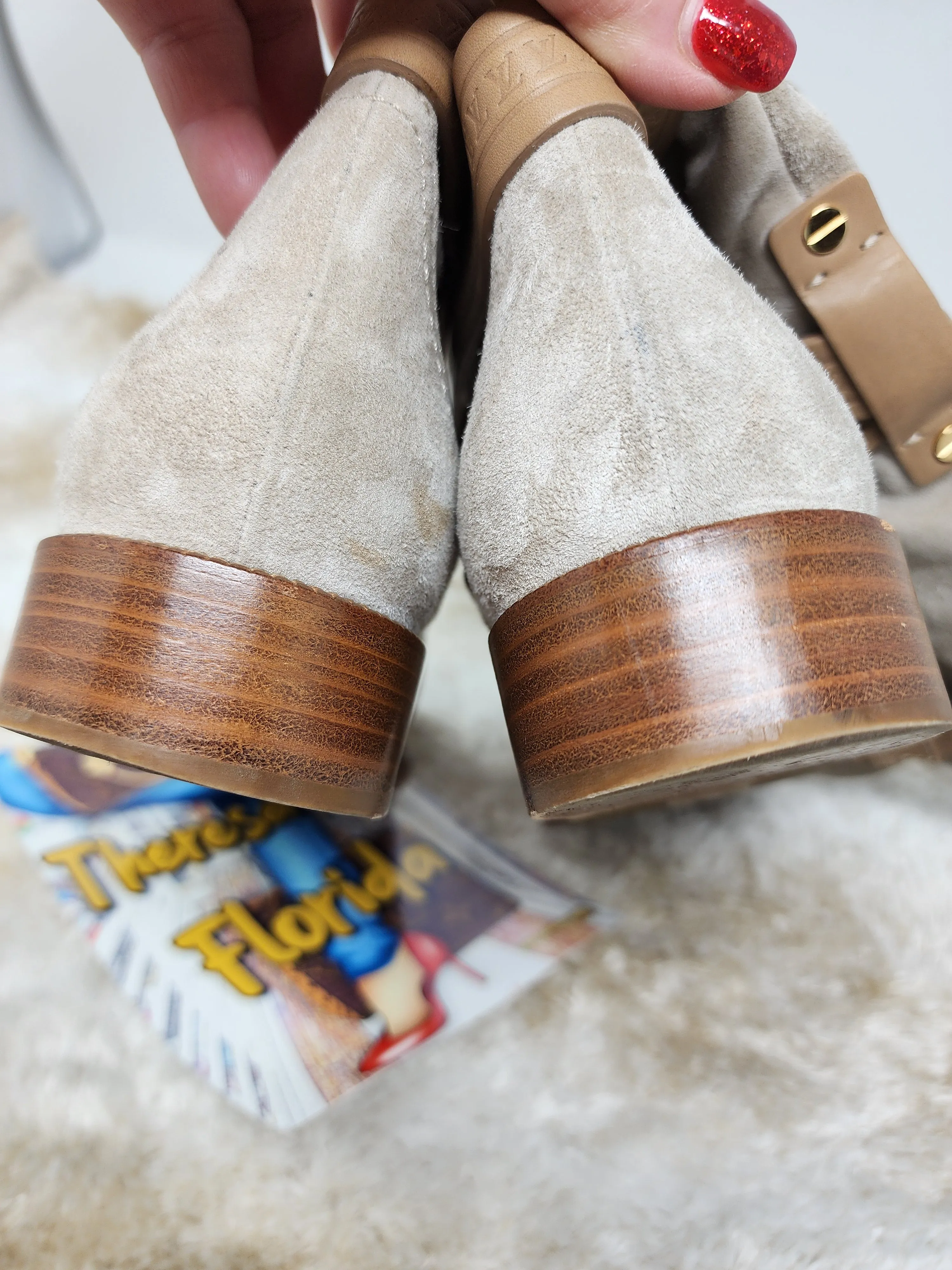 LOUIS VUITTON BEIGE SUEDE CRISS CROSS BUCKLE BOOTS - 39