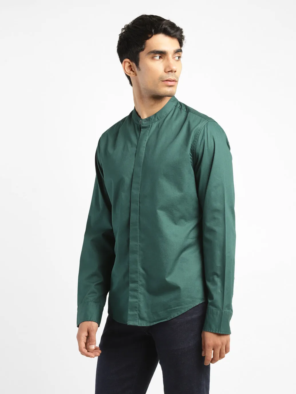 Men's Solid Slim Fit Shirt
