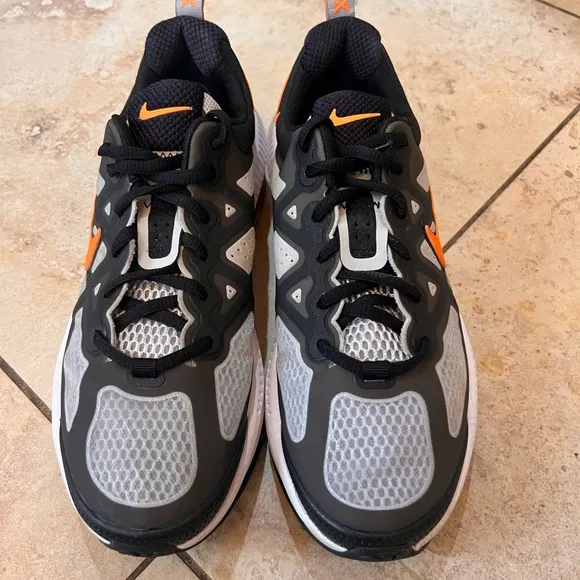 NEW Nike Air Max DNA Shoe size 6.5Y Big Kid