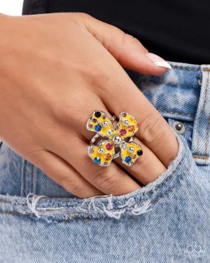 Paparazzi Chic Confession - Yellow Ring
