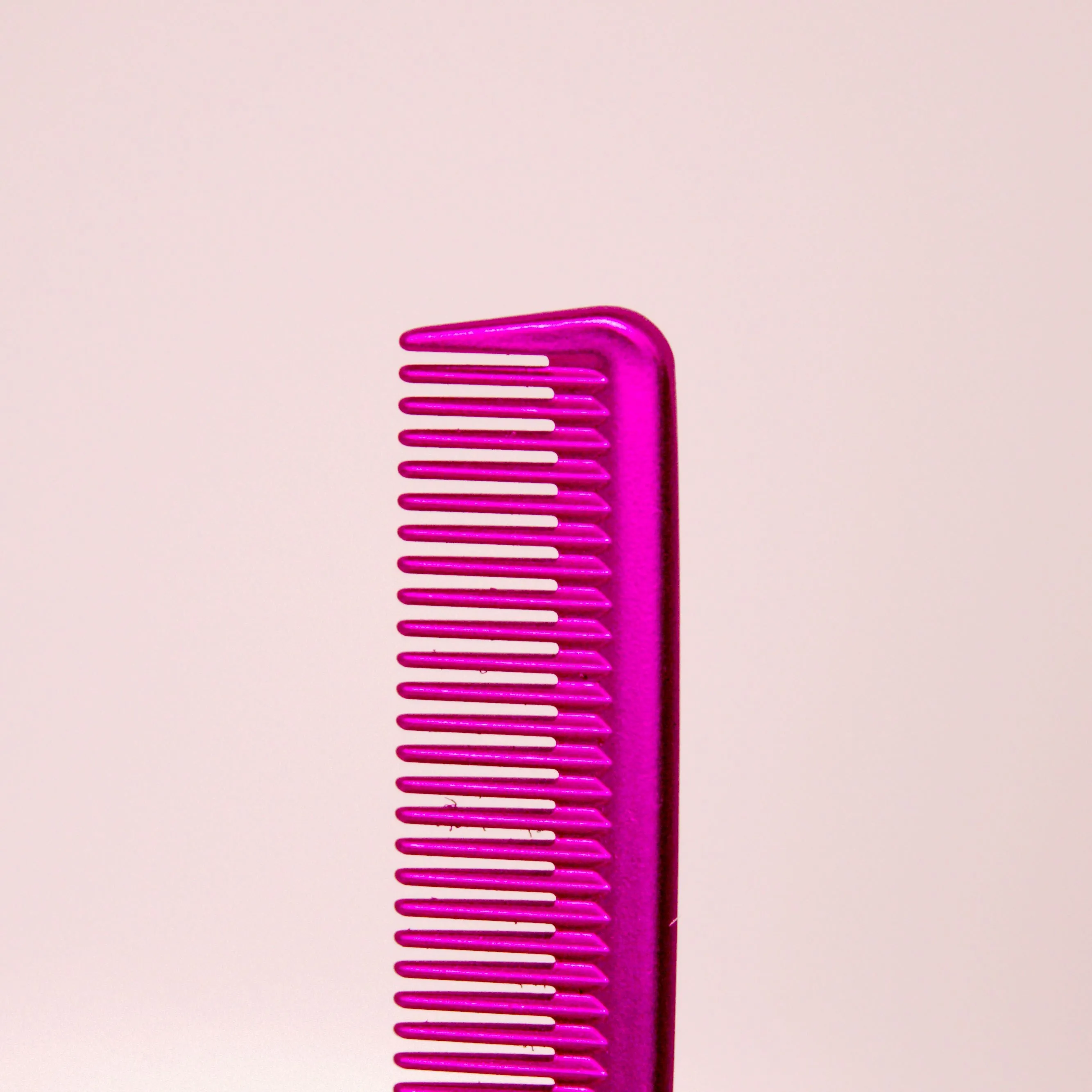 Pegasus MICOLOR 201, 7in Hard Rubber Hair Detangling/Trimmer Comb, Handmade, Seamless, Smooth Edges, Anti Static, Heat and Chemically Resistant, Wet Hair, Everyday Grooming Comb | Peines de goma dura - Pink