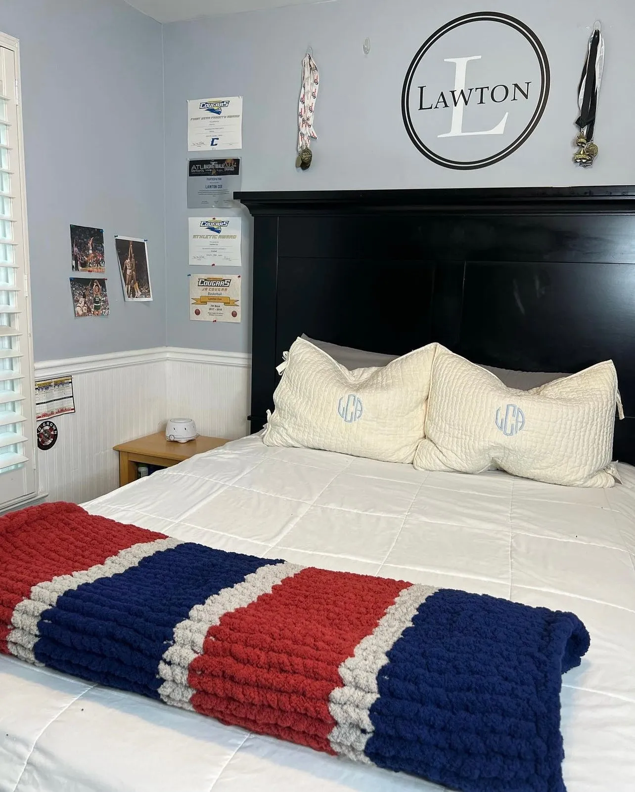 Presbyterian College Cozy Throw