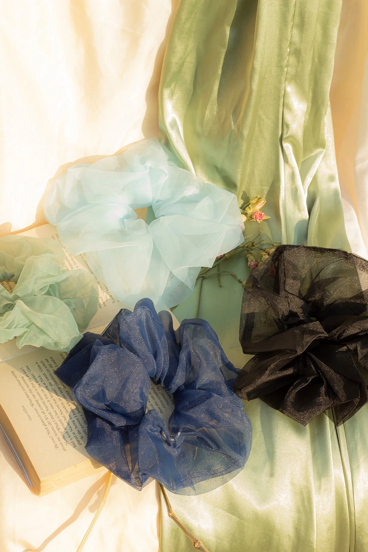 Tulle Voluminous Scrunchie