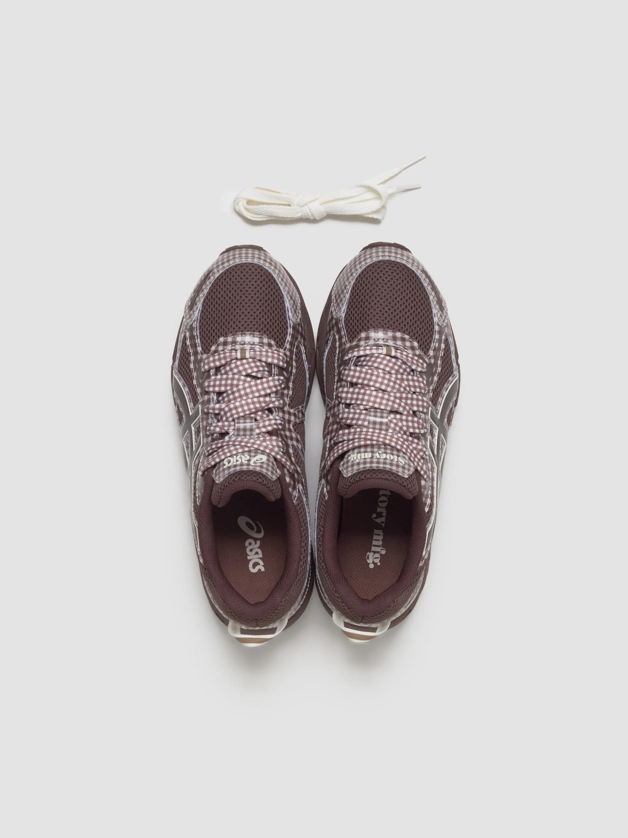 x STORY mfg. GEL-VENTURE 6 Sneaker in Reddish Brown